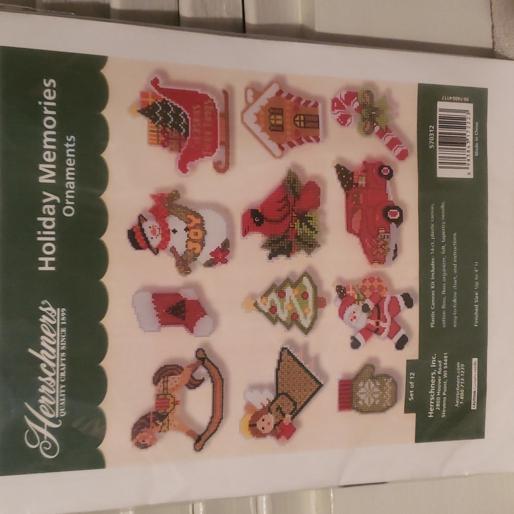 NIP☆ Holiday Memories Ornaments